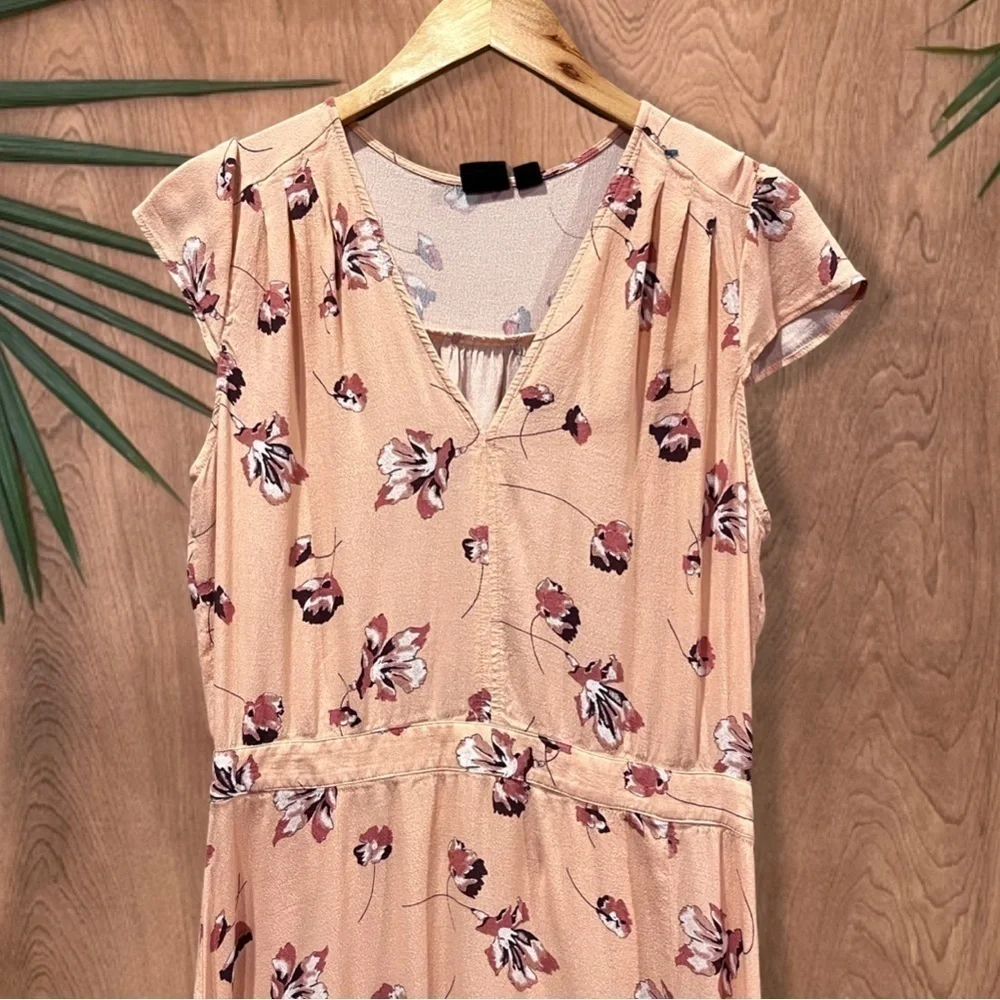 🎁 3 for $30 Free Press Peach Floral Crepe Midi Dress Size Large - Picture 5 of 9